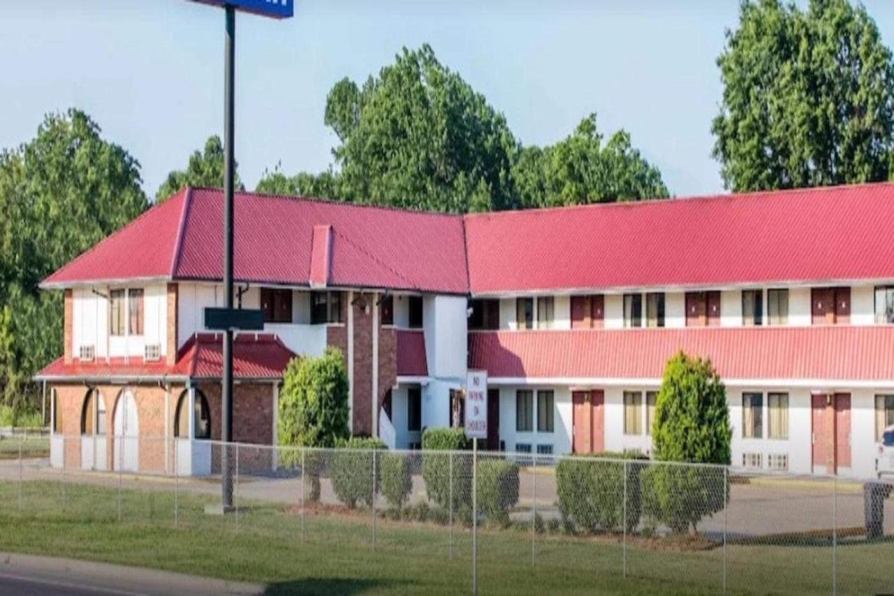 Oyo Hotel Muskogee Near Creek Nation Casino - Hwy 64 Exterior photo
